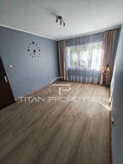 Продава се Тристаен апартамент в Пловдив, Кючук Париж - 71 кв.м за 1409 €/кв.м - Снимка #2