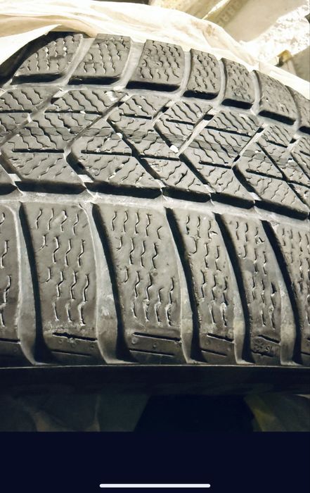 Set Anvelope Iarna Pirelli 215/50 R18