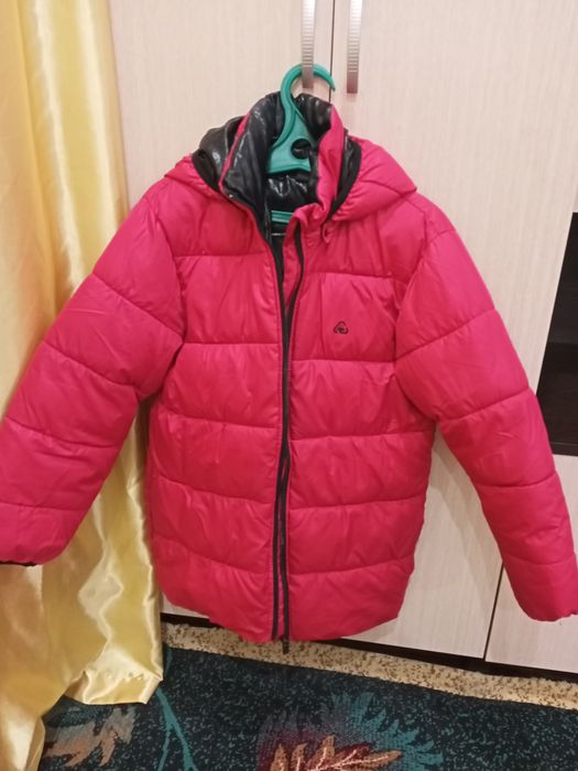 Продам классные куртки. Цены от 2500 и выше.