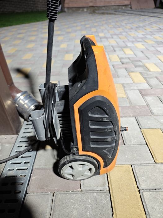 Мойка высокого давления Black decker