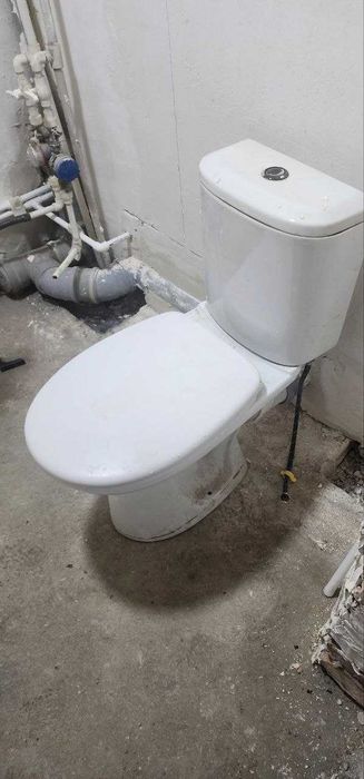 Унитаз в отличном состоянии.