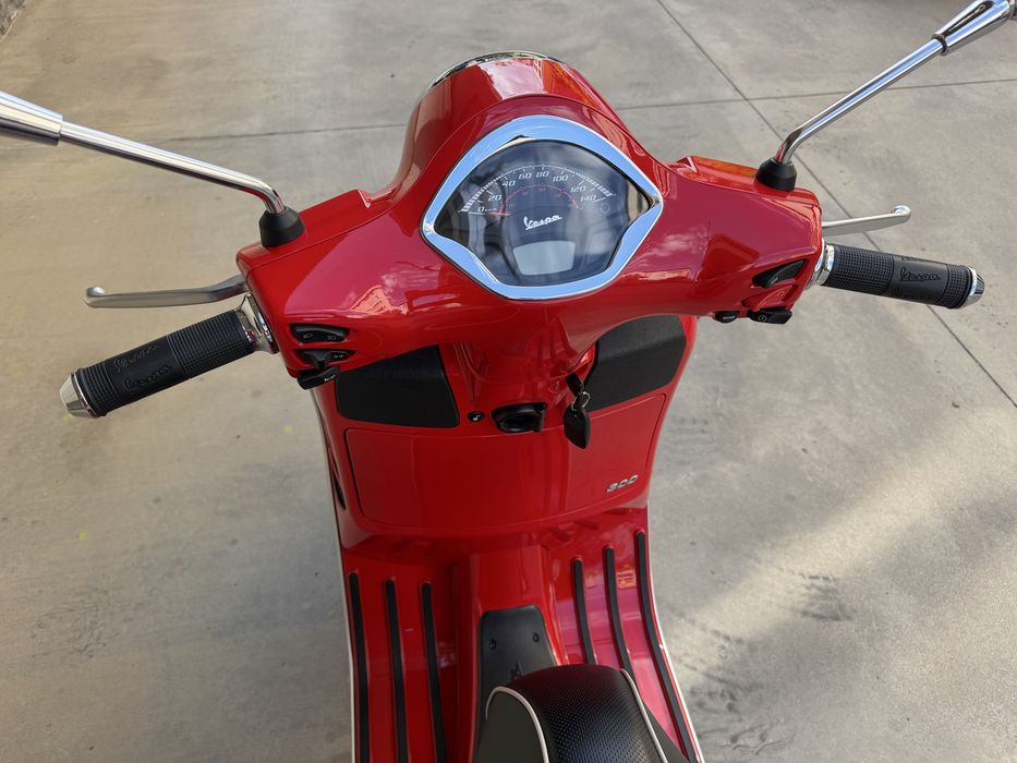 Vespa GTS Super 300