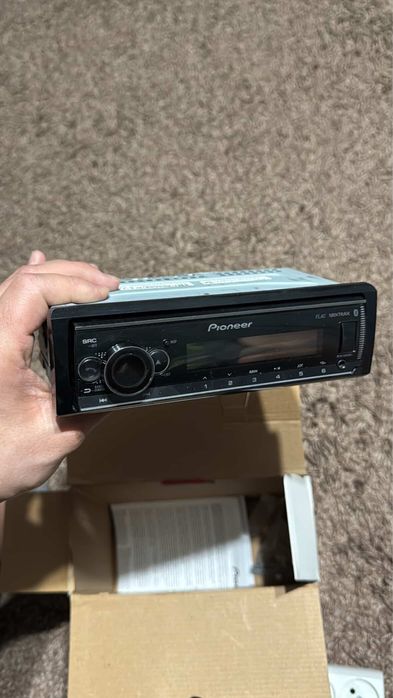 Магнитофон Pioneer 520bt