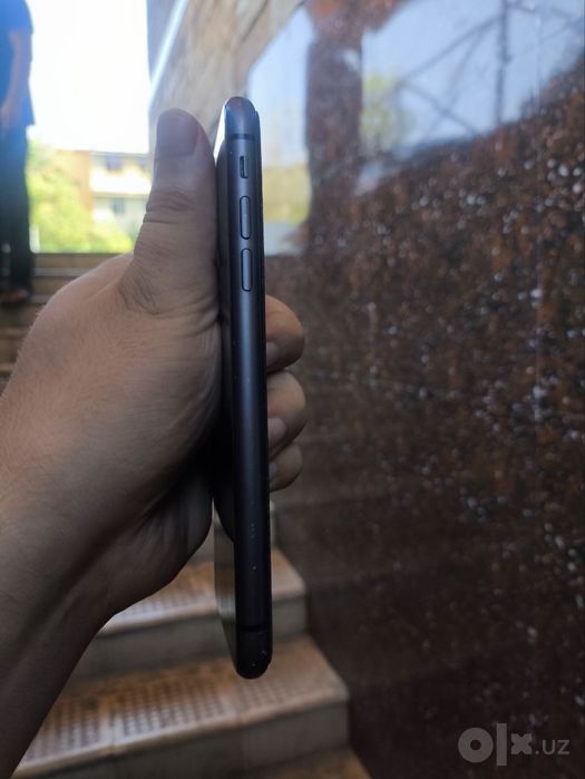 iPhone 11 128GB sotiladi
