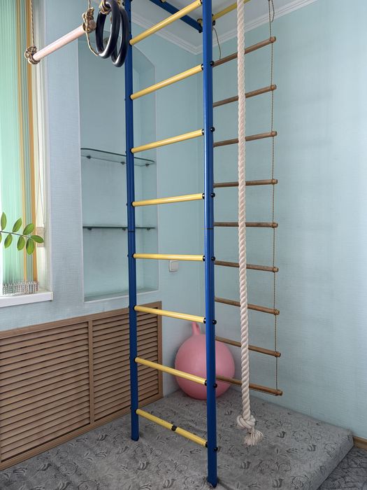 Стенка шведская детская