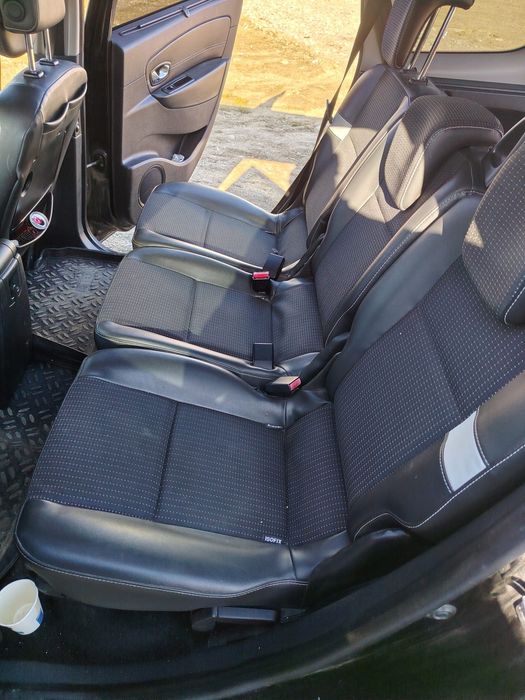 Renault Scenic 2012 luna a-5