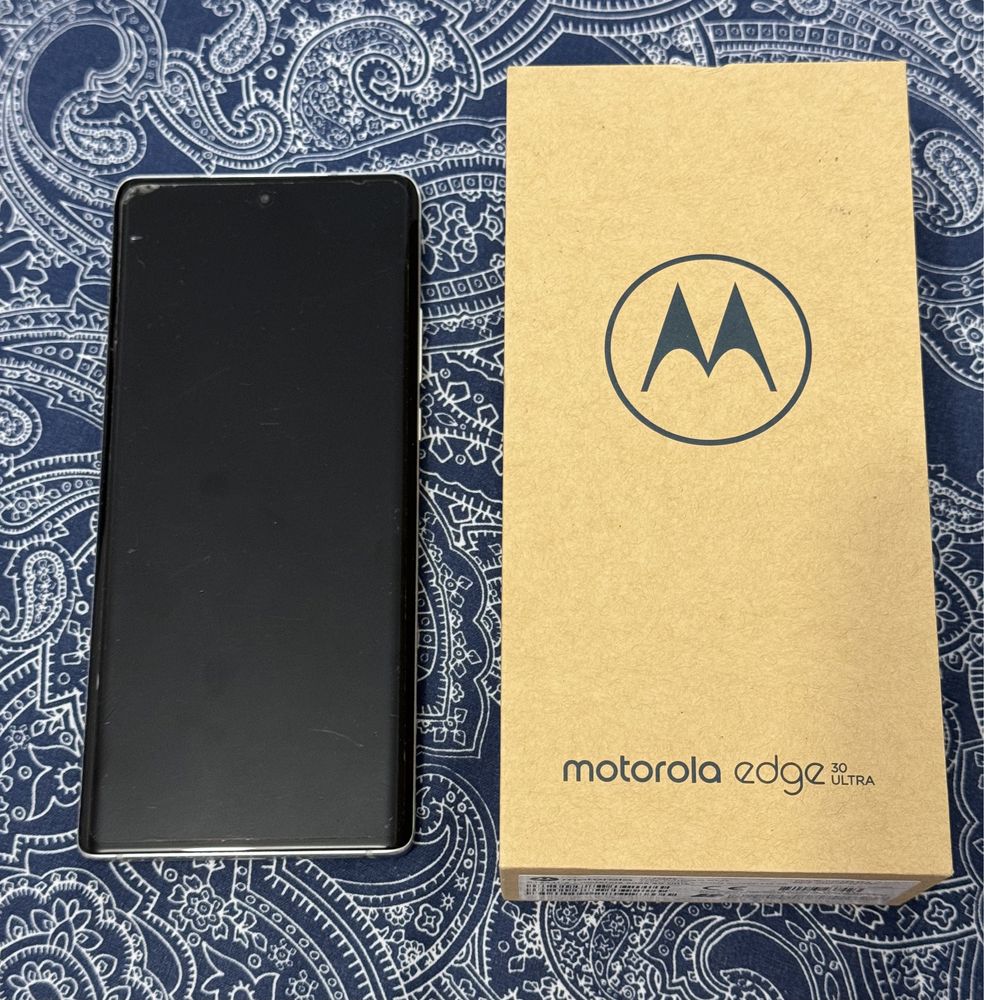 Motorola Edge 30 Ultra Alb 256GB, 12GB RAM, 5G GARANTIE EMAG 2025