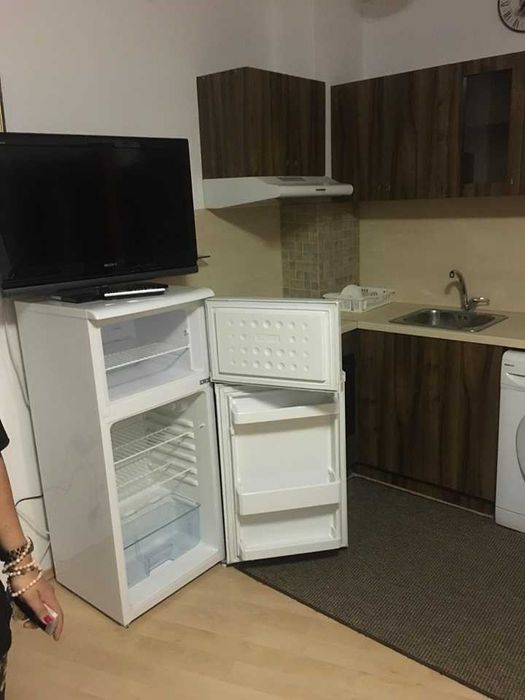 Дава се под наем Тристаен апартамент в Пловдив, Христо Смирненски - 74 кв.м за 255 € - Снимка #1