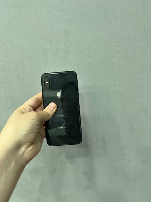 Iphone xs 64gb .
