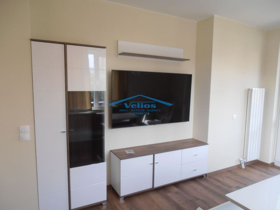 Дава се под наем Двустаен апартамент в София, Зона Б-18 - 78 кв.м за 715 € - Снимка #2