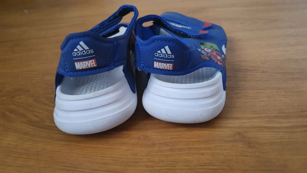 Децки маратонки.