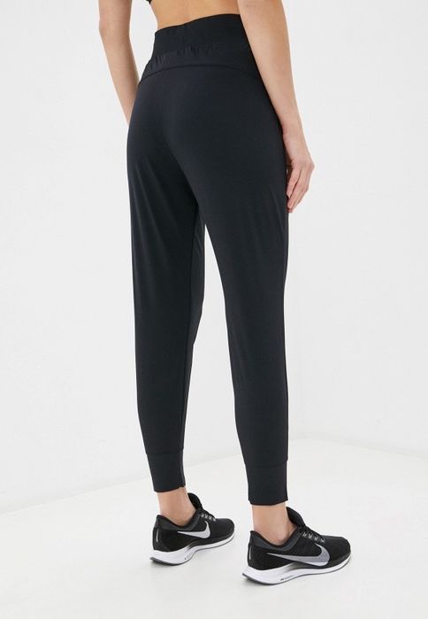 Дамски панталон nike xs