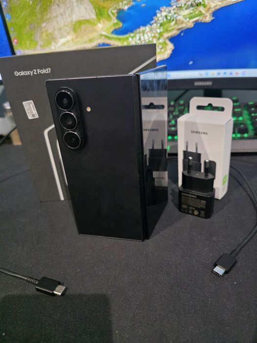 Samsung Z fold 7 256gb