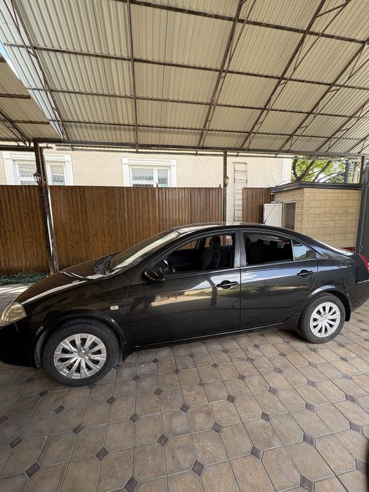 Nissan Primere машина