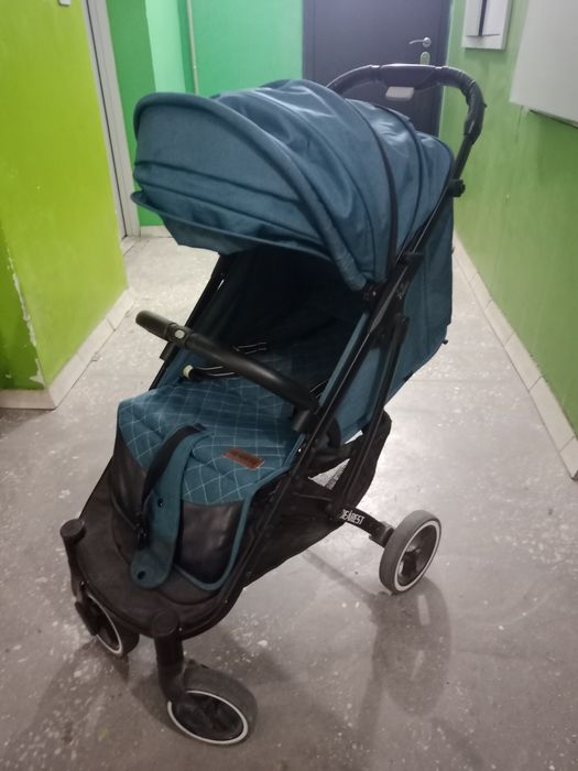 Коляска находятся на КШТ