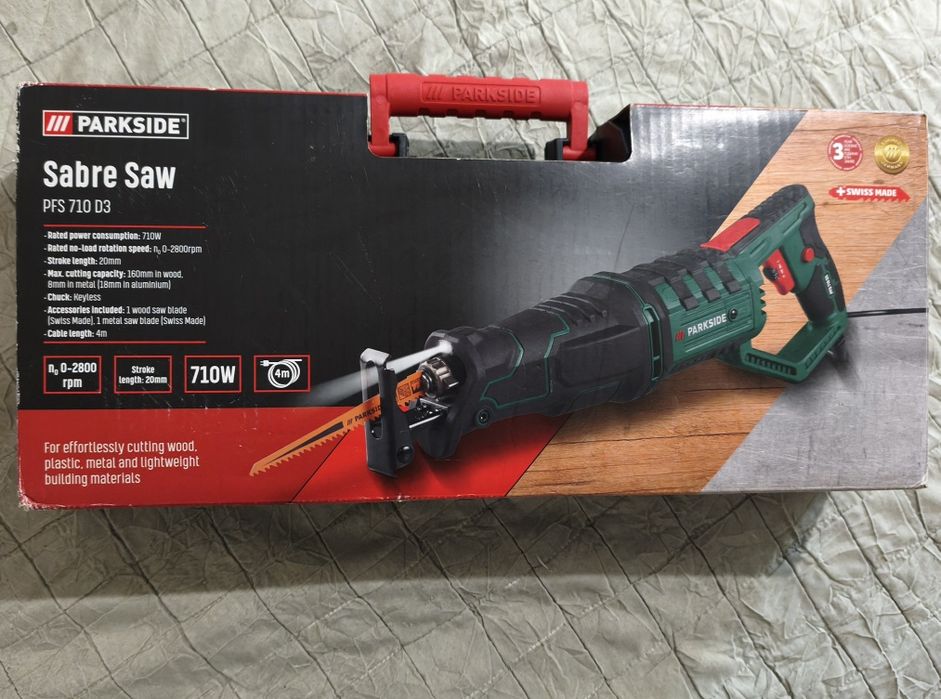 Fierăstrău sabie Parkside 710W + set pânze noi