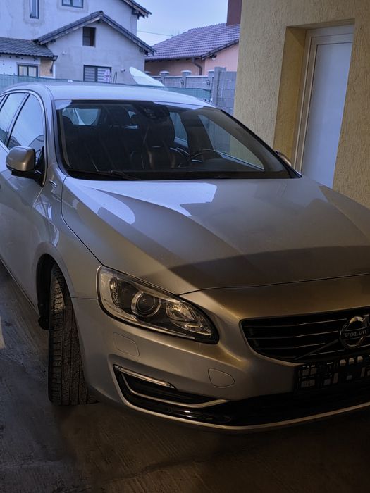 VOLVO V60 Plug in   Hibryd D6