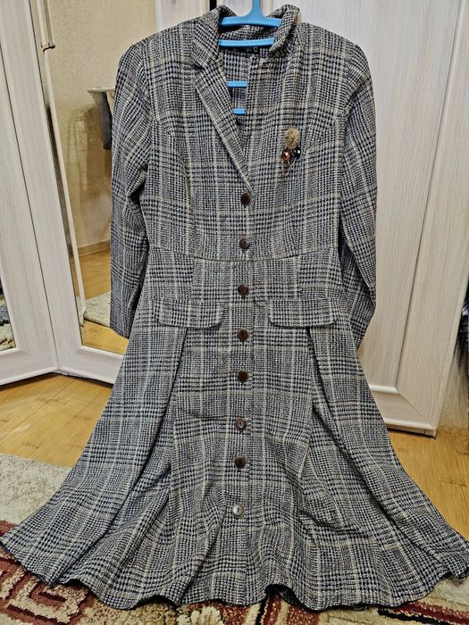 Платье в клетку.