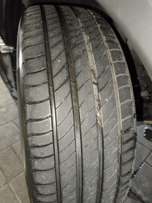 Michelin Primacy 4 - 235 / 45 / 20 R Летни