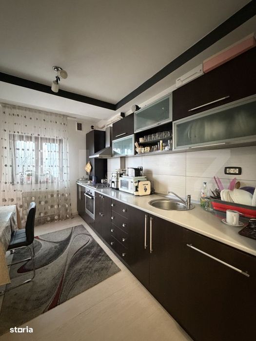 Apartament 3 camere, 87,56 mp utili, zona Calea Severinului