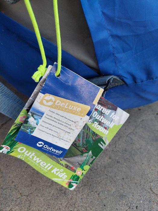 Къмпинг палатка Qutwell