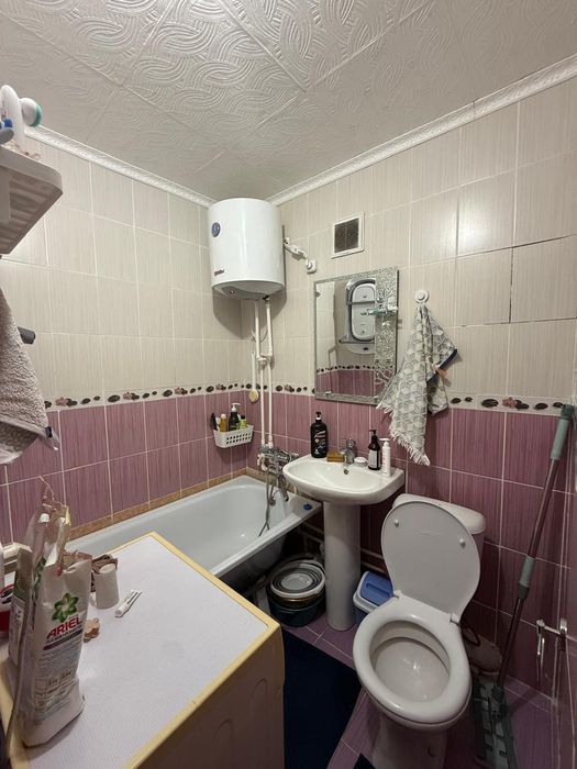Продам 2 х ком квартиру