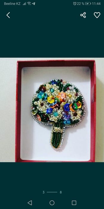 Брошь из бисера, ручная работа