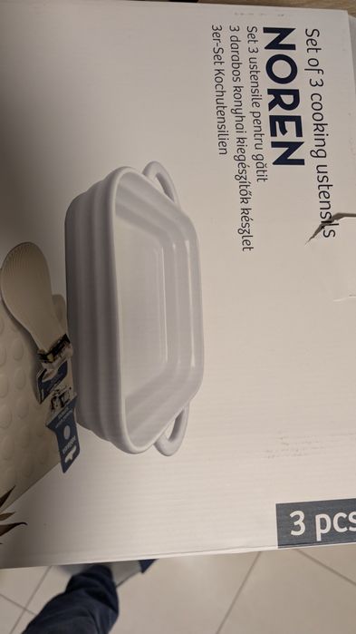 Vând set de tava de cuptor