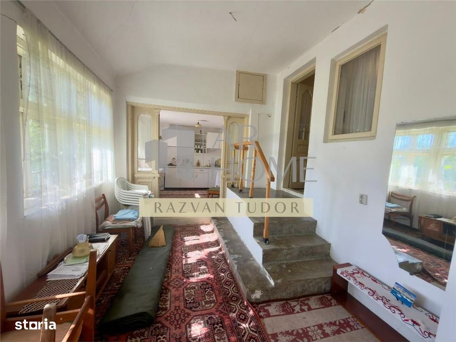 Casa 4 camere , cu beci ,1681m2 teren , Boldesti Scaeni