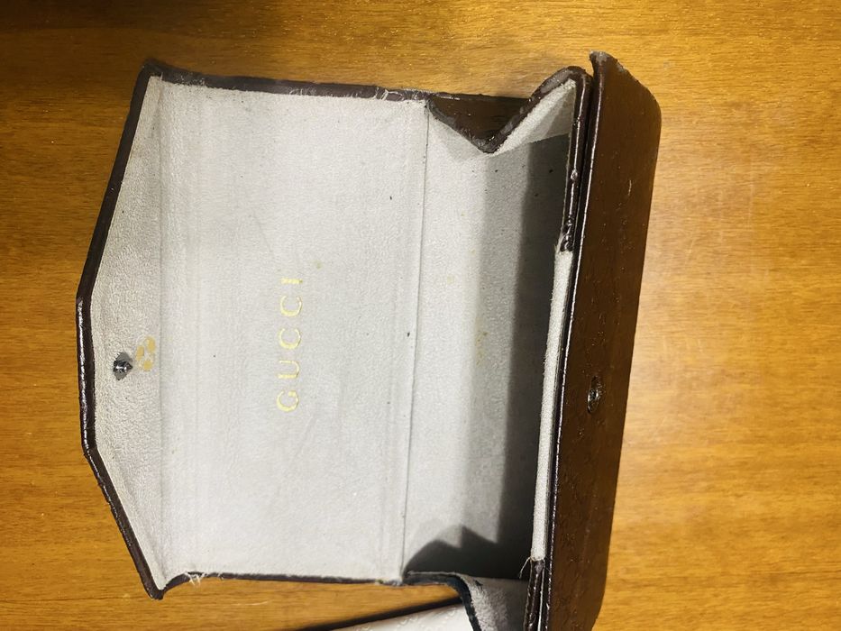 3 tocuri de ochelari Gucci