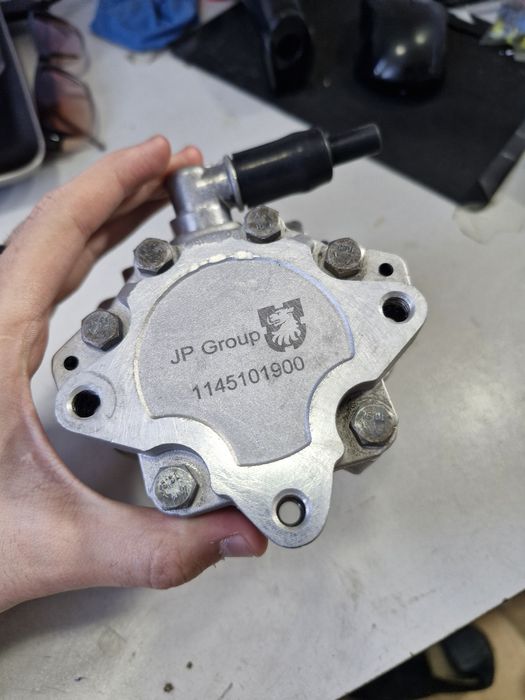 Насос ГУР Volkswagen t5