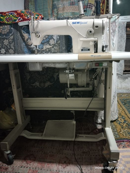 Сотилади.Тикув машина