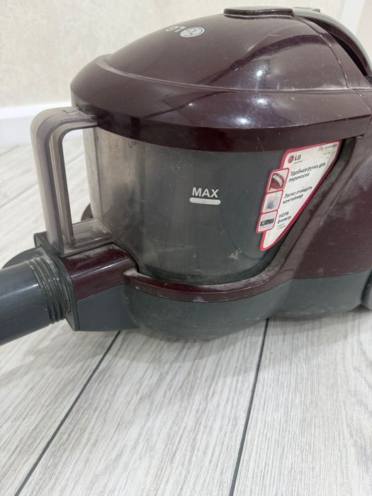 Продам пылесос LG