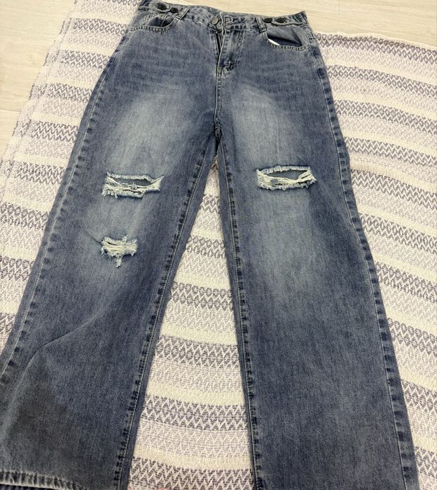 Женские джинсы разные
