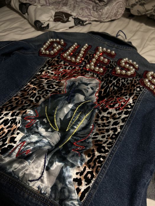 Geaca de blug GUESS