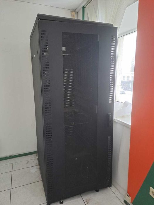 Серверный шкаф, напольный, б/у