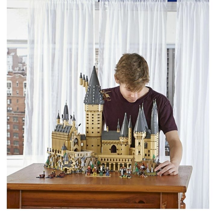 Конструктор лего замок  хогвартс