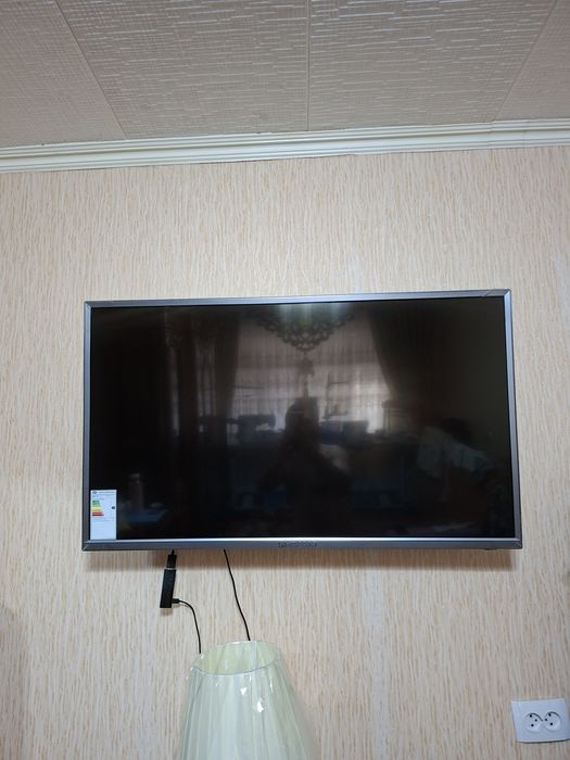 Ishlashi zor yangidek shivaki 43