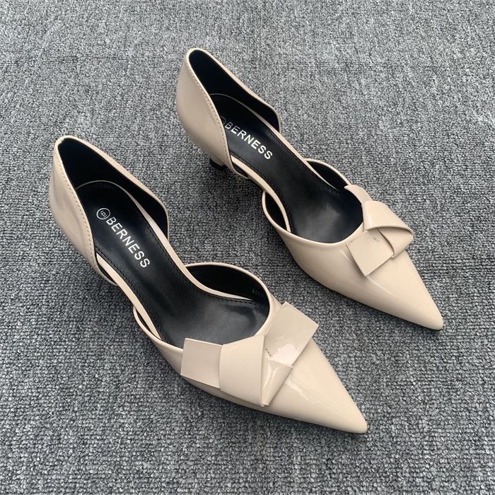 Туфли бежевые 39р