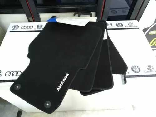 Велурени Стелки Оригинални Чисто Нови VW Amarok