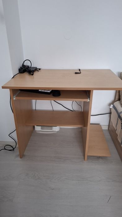 Бюро светло кафяво