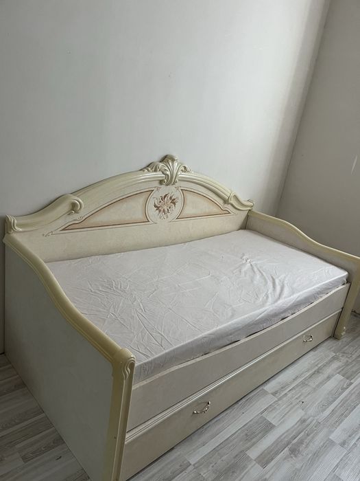 Продается кровать