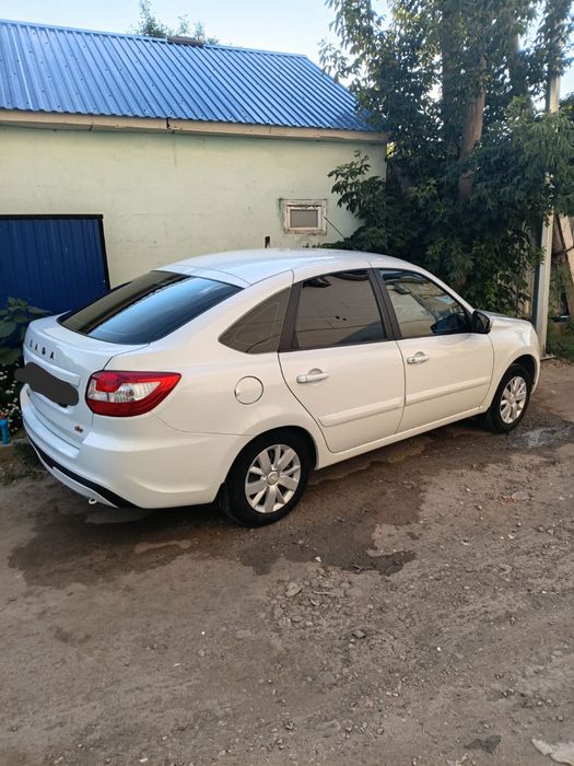 Продам машину лада гранта
