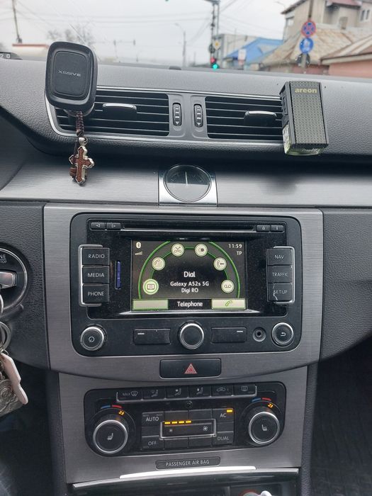 Vând volkswagen passat B7 2011