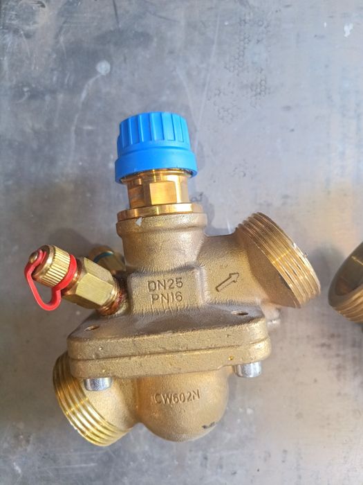 Балансировочный кран