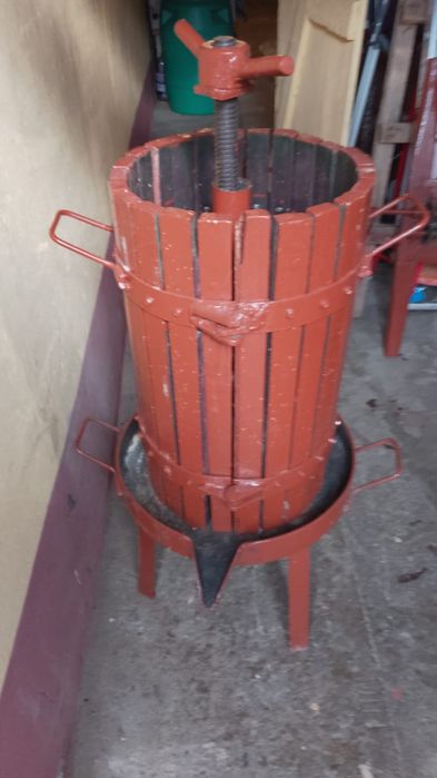 Presa de struguri, capacitate 50 Litri
