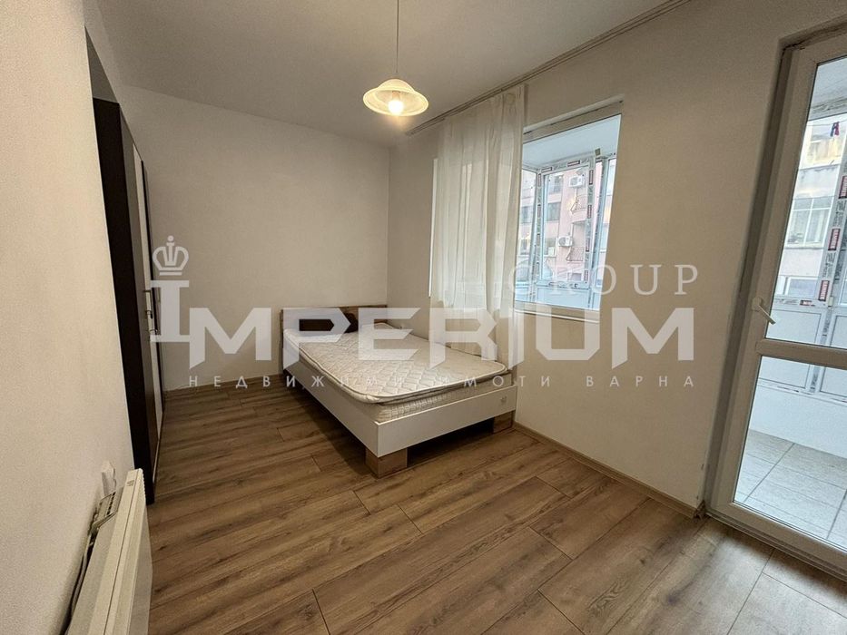 Дава се под наем Тристаен апартамент в Варна, Колхозен пазар - 70 кв.м за 459 € - Снимка #4