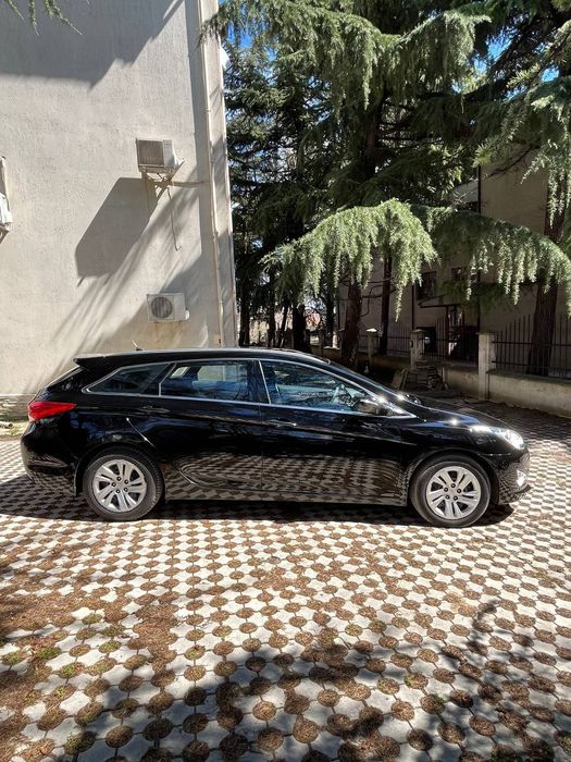 Продавама Hyundai i40