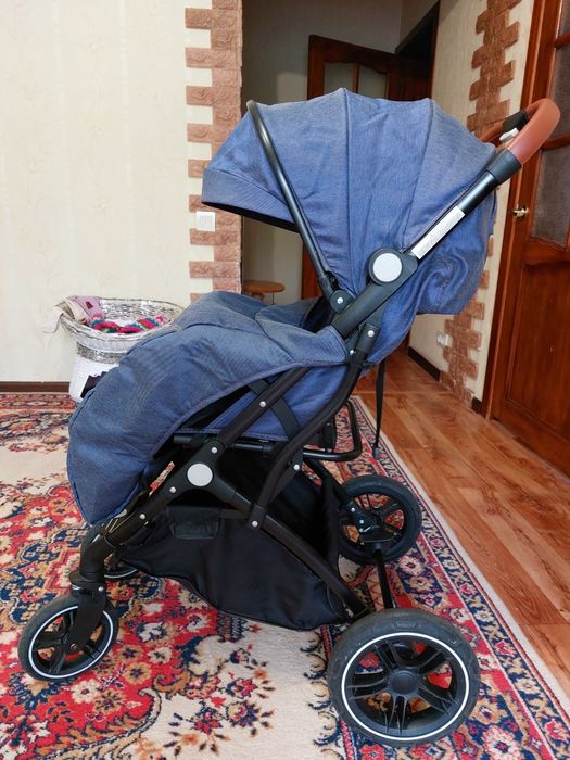Прогулочная коляска "Skillmax"