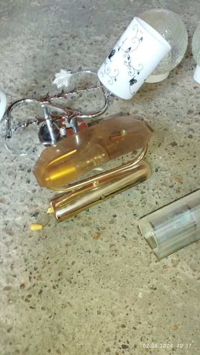 Продам светильники.